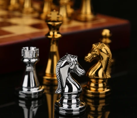 High quality custom egyptian chess game set luxury gold and silver metal Egypt chess chips wood chess board box