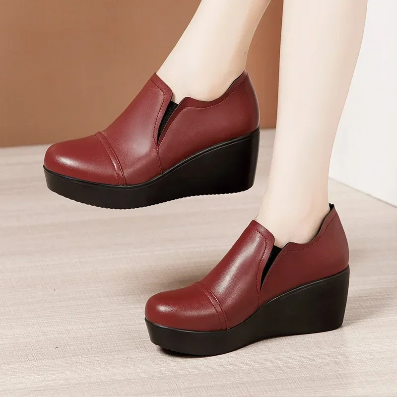 Small Size 32-43 Elegant Deep Mouth Soft Leather Shoes Women Platform 2024 Winter Med Heels Wedges Ankle Boots with Fur