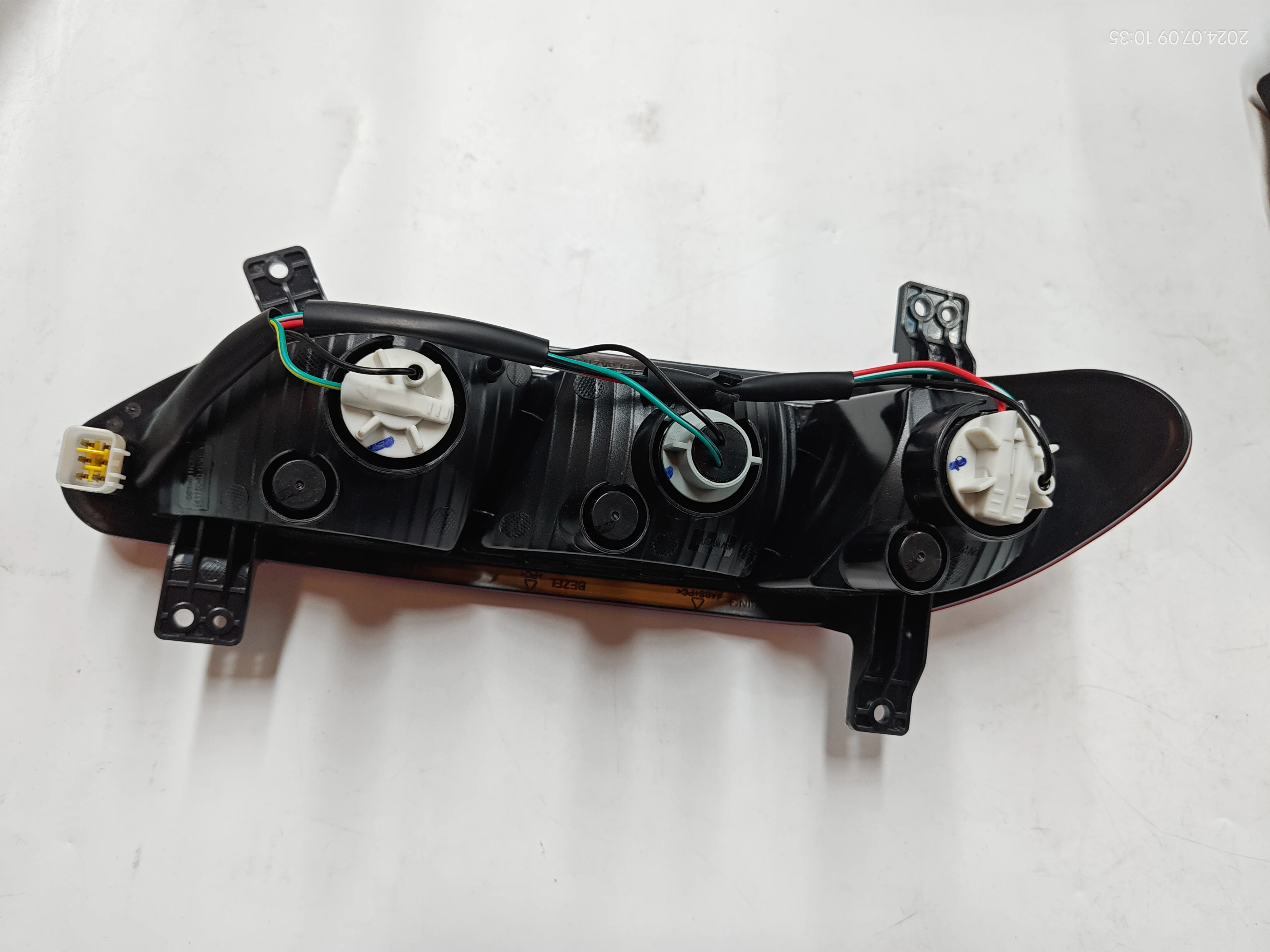 Rear Fog Lamp 4116030-SA02 4116040-SA02 For DFSK Dongfeng Glory 580 Spare Parts