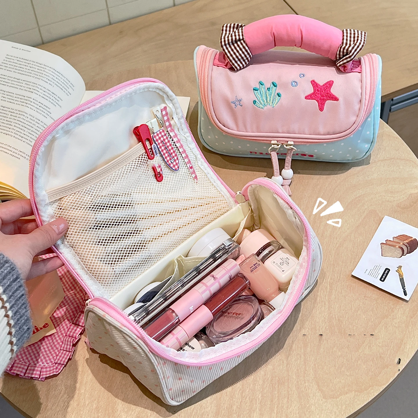 Sweet Color Blocked Makeup Bag For Women Large Capacity Travel Cute Toilet Bag Small Portable Outdoor Handheld Storage Bag