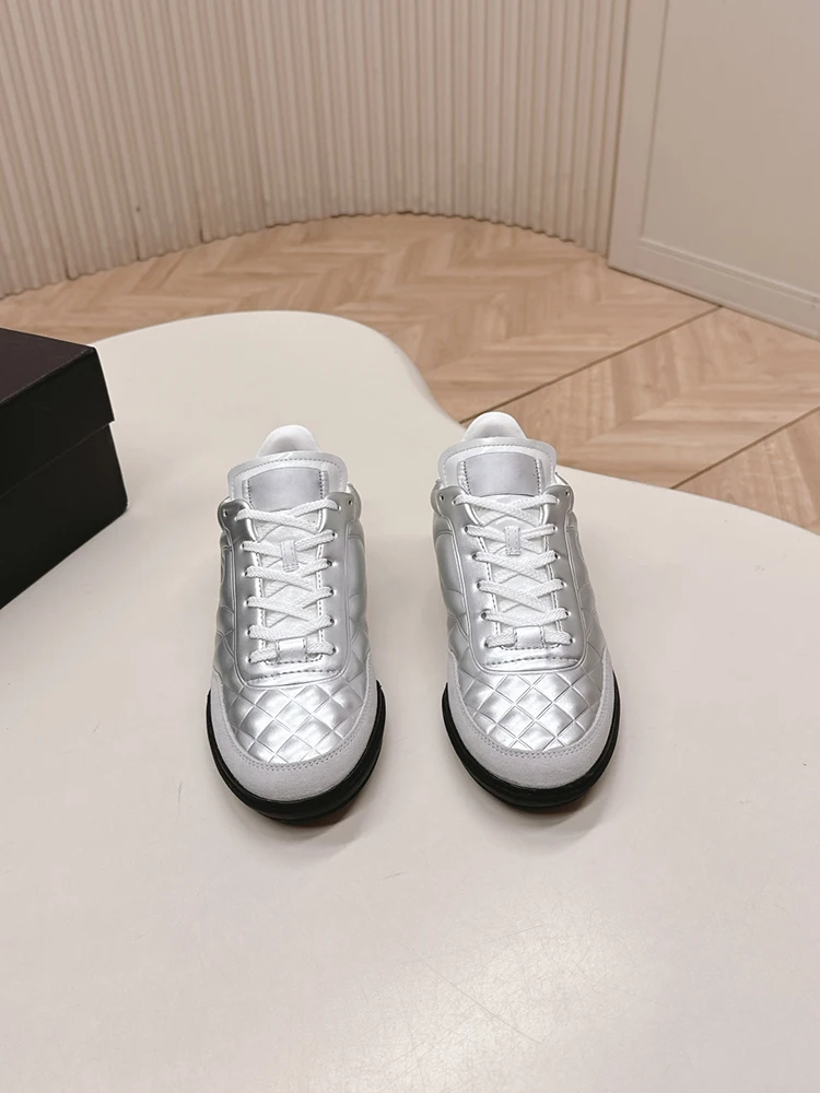 

Autumn Winter 2025 New Style Casual Style Stripes Xiaopi Sports shoes Women's Fashion Lace Up Round Toe Sports Shoes