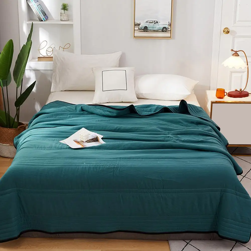 Bedding Accessories Ultralight Summer Cooler Quilt Skin-friendly Wear-resistant Comforter with Double-sided Effect Machine