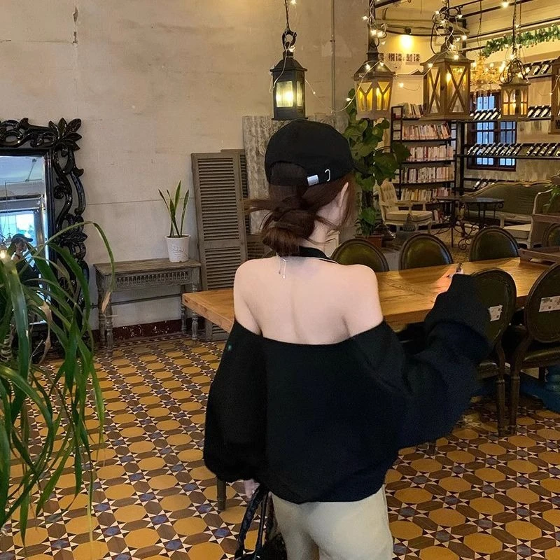 Deeptown Casual Off Shoulder Sweatshirts Women Sexy Korean Style Loose Pullovers Harajuku Y2k Fashion Long Sleeve Sweatshirts