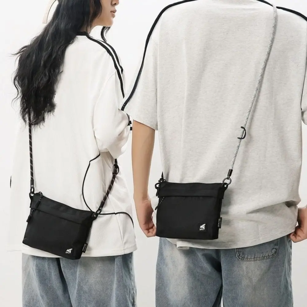 Portable Black Crossbody Bag Adjustable Strap Zipper Closure Shoulder Bag Street Style Everyday Wear Phone Pouch Daily Commute
