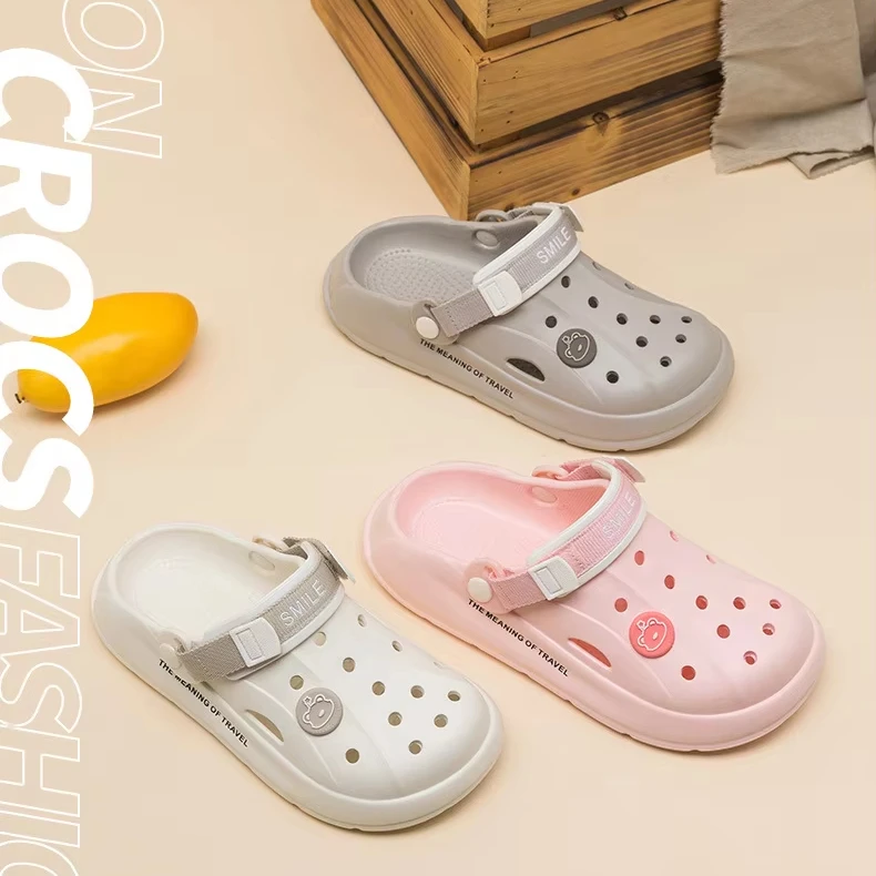 Couple EVA Garden Shoes Anti-Slip Women Beach Flat Clogs Hight Quality Women's Mules Popular Fashion Slippers Men's Beach Shoes