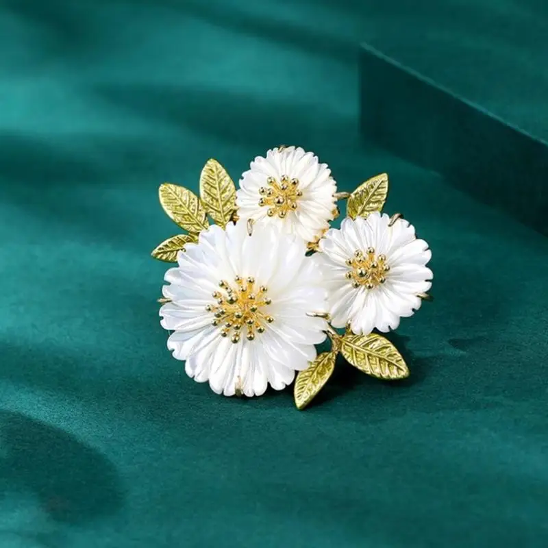 R53C Floral Lapel Pin For Blouses And Cardigans Fashion Jewelry Spring Brooch