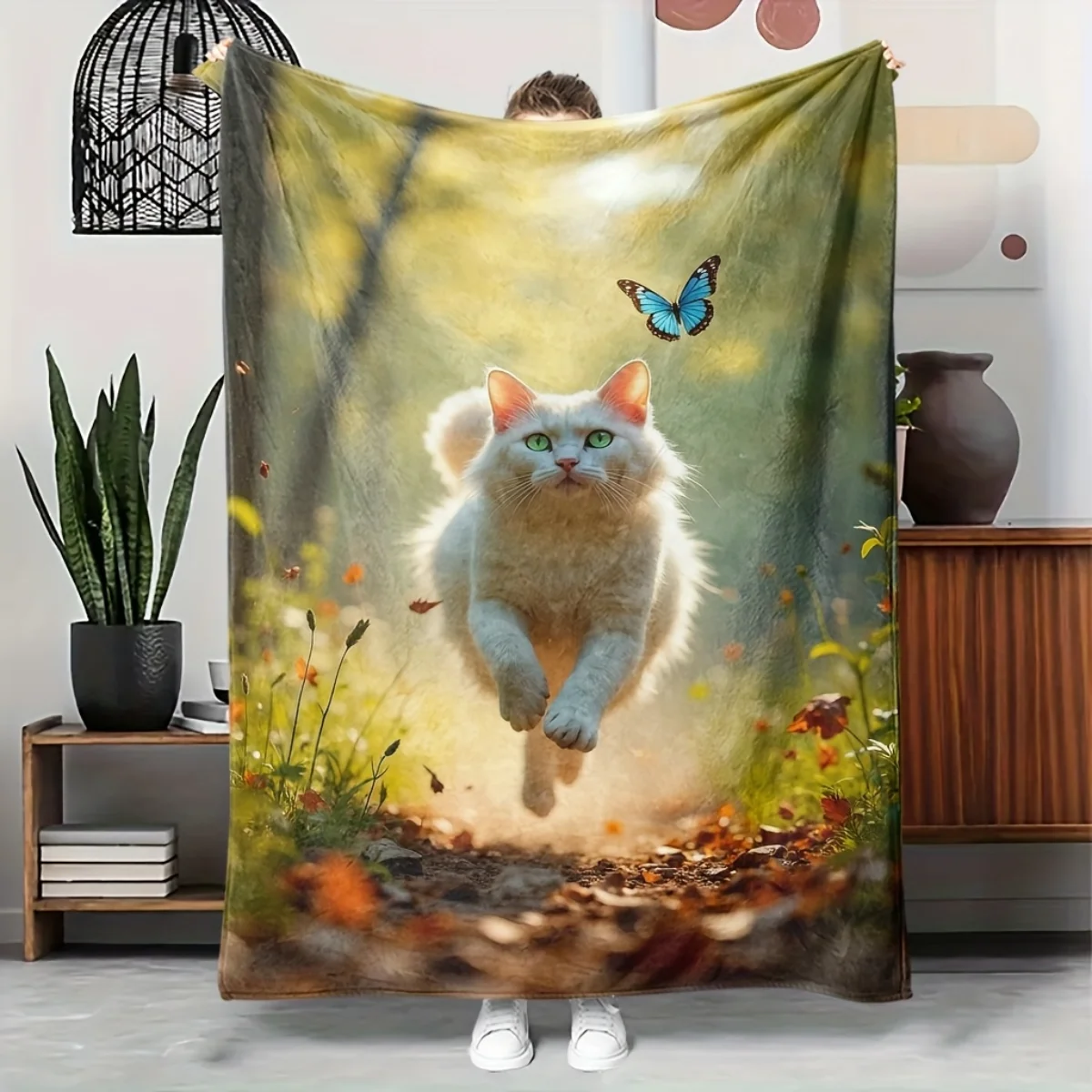 

A cozy and dreamy flannel blanket with a flying cat theme - soft and warm, perfect for camping, sofas, beds, and chairs, a great