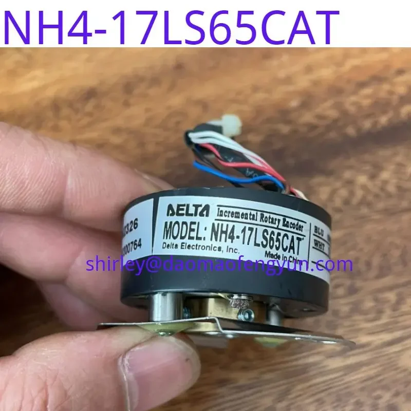 Used Motor servo encoder NH4-17LS65CAT