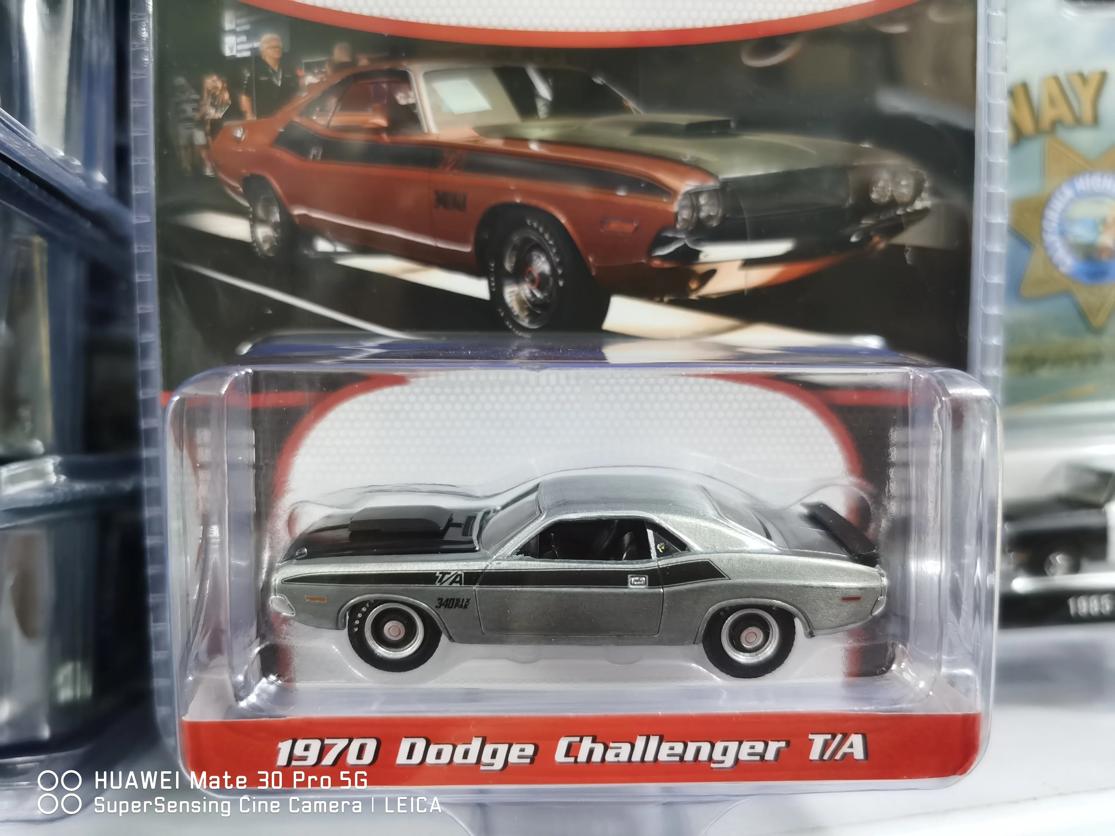 مجموعة سيارة من السبائك المصبوبة في قالب مصبوب من سبيكة GREENLIGHT DODGE CHALLOGER T/A ، هدية ديكورية ، 1:64