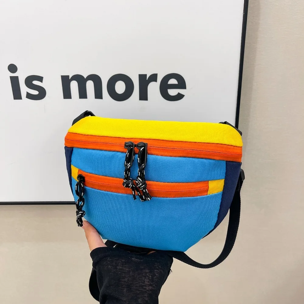 New Fashion Large Capacity Canvas Crossbody Bag Waterproof Lightweight Nylon Half Moon Bag Color Contrast Waist Pack Women Men