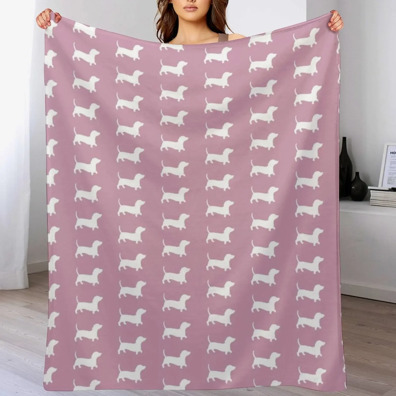 Plain Dusty Pink With Daschund Silhouette Throw Blanket Bed Fashionable Furrys Blankets