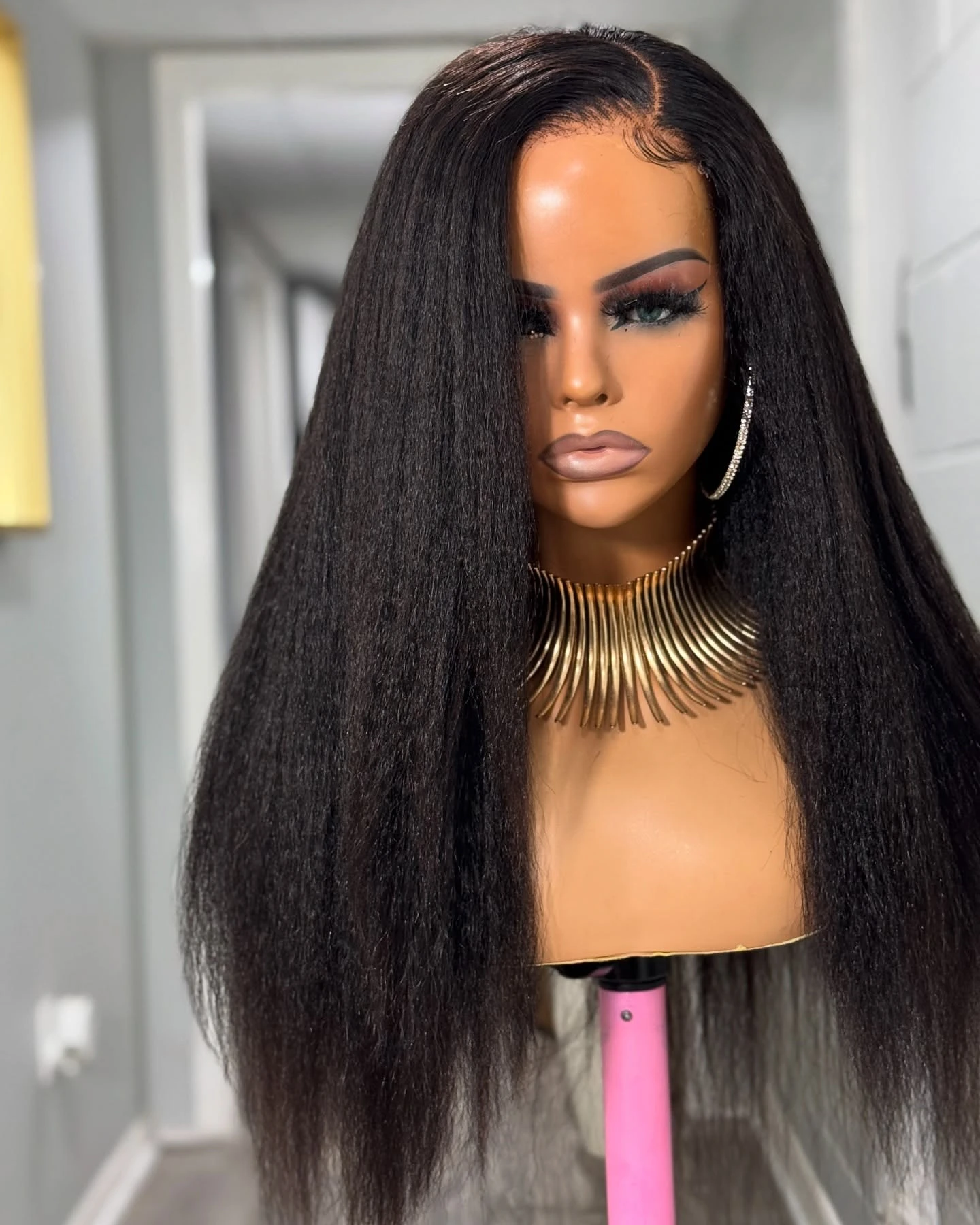 

4x4 Kinky Straight 13x4 Парики из 100% натуральных волос на кружеве для женщин Yaki Wave 13x6 Hd Парики из кружева на фронтальной части Бразильские парики из волос Remy