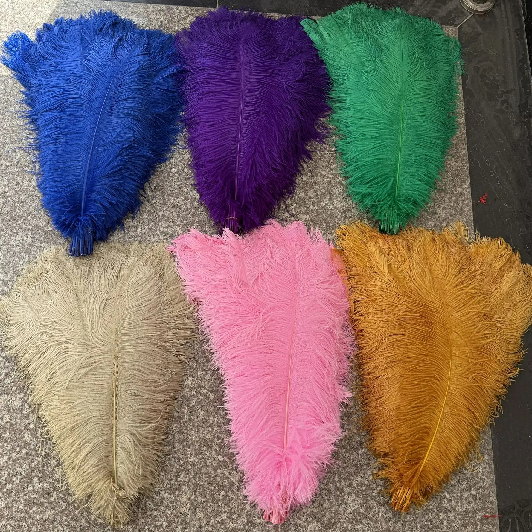 50Pcs/Lot 40-65CM Long Natural Ostrich Feather Colorful Feathers for Diy Crafts Hotel Restaurant Dining Table Center Decoration