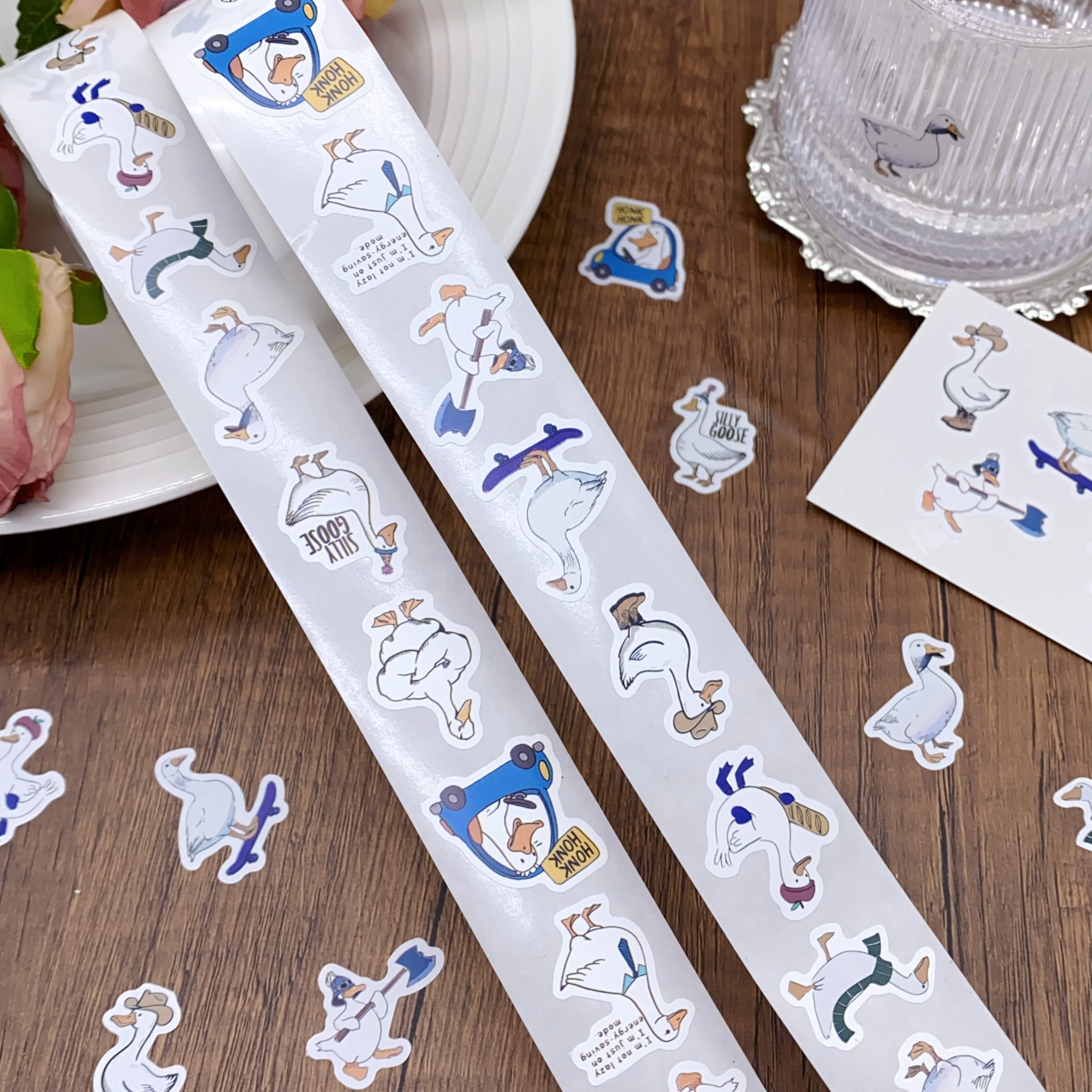 500Pcs/Roll Funny Cartoon Goose Roll Sticker Cute Animals Sealing Decal DIY Decorative Luggage Scrapbook Car Kid Toys