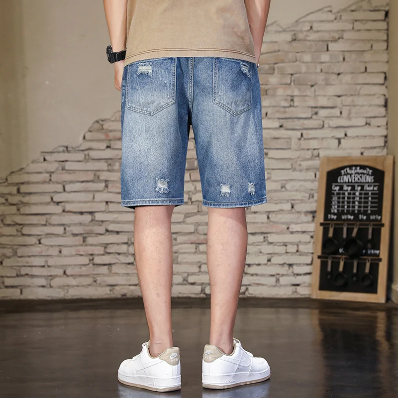 شورت جينز ممزق للرجال في الصيف، سروال جينز رفيع فضفاض مستقيم الساق للرجال غير رسمي بخمسة أرباع متوسط الطول للرجال