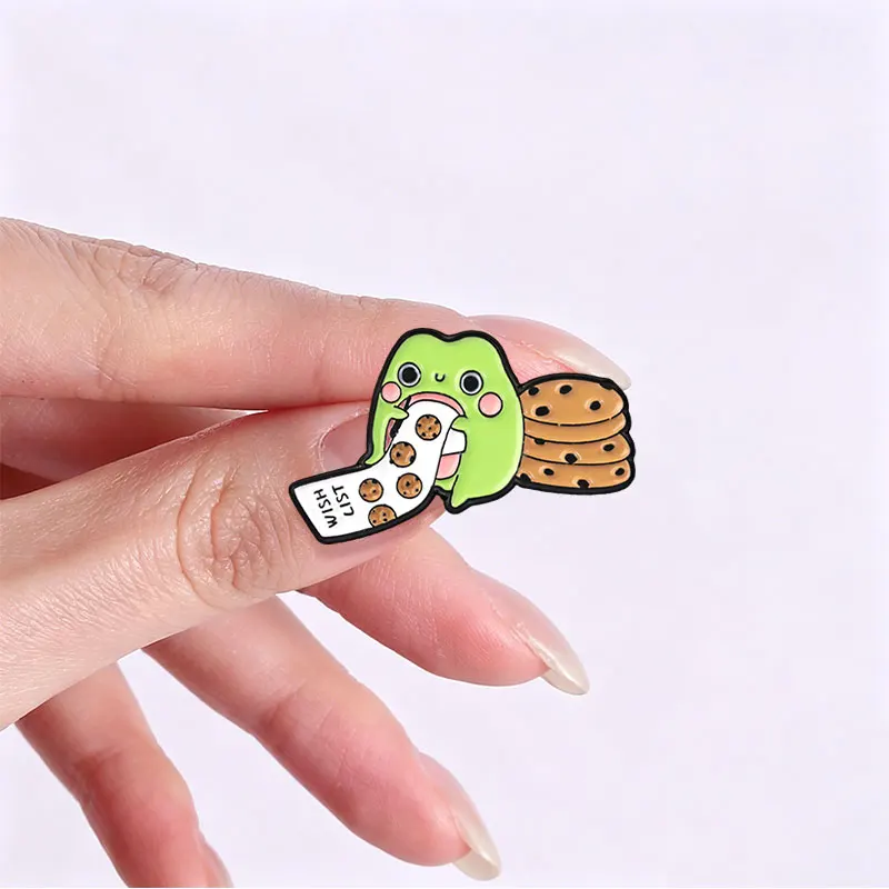 Niedlicher Cartoon-Frosch, der einen Keks isst, Wunschliste-Emaille-Abzeichen, Kawaii Foodie Cartoon-Pin, Schmuckzubehör, Geschenke für Freunde – Detail 8
