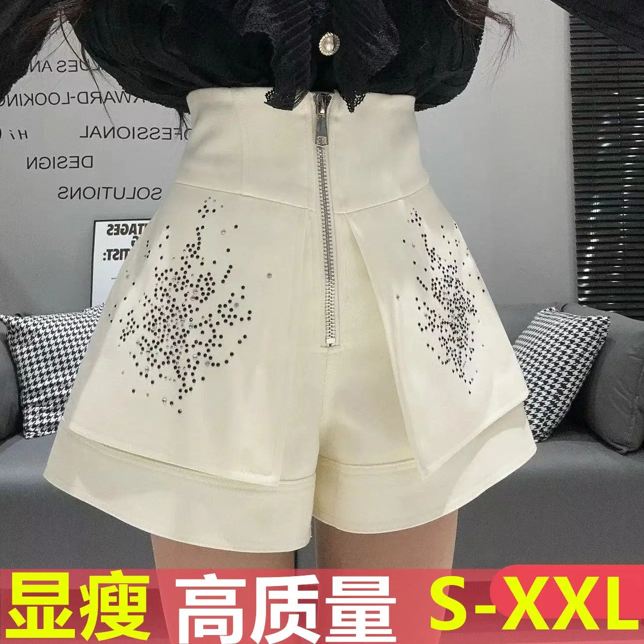 Women's Solid Color Sequins Glittery Shorts Sparkly Sexy Mid Waist Elastic Straight Leg Shorts for Party Club Streetwear LX544