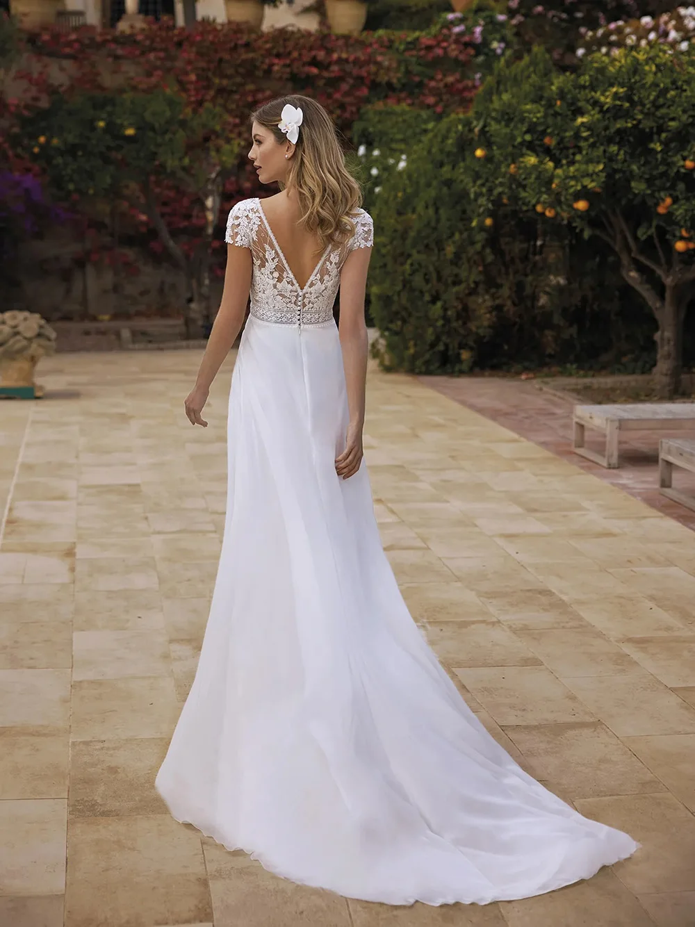 A-Line V Neck Wedding Dresses 2026 Lace Backless Illusion Back Elegant Bridal Gown Simple Beach Tulle Brides Gown Customized