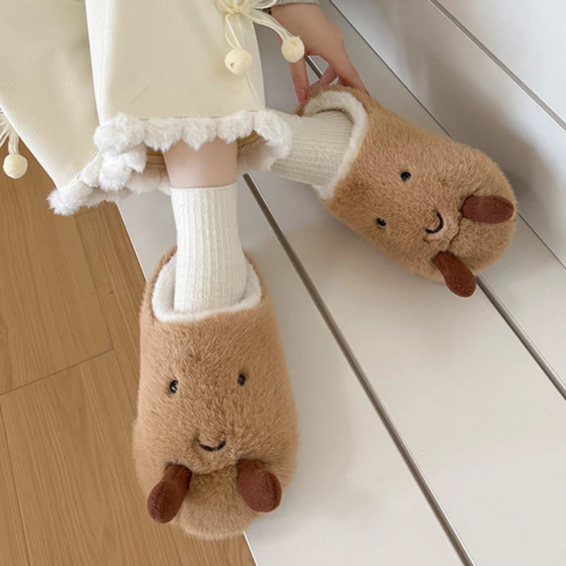 Lindas zapatillas de felpa de huevo frito, zapatillas de algodón antideslizantes con parte inferior gruesa y forro polar cálido para mujer, zapatos de pareja para interiores para el hogar de invierno