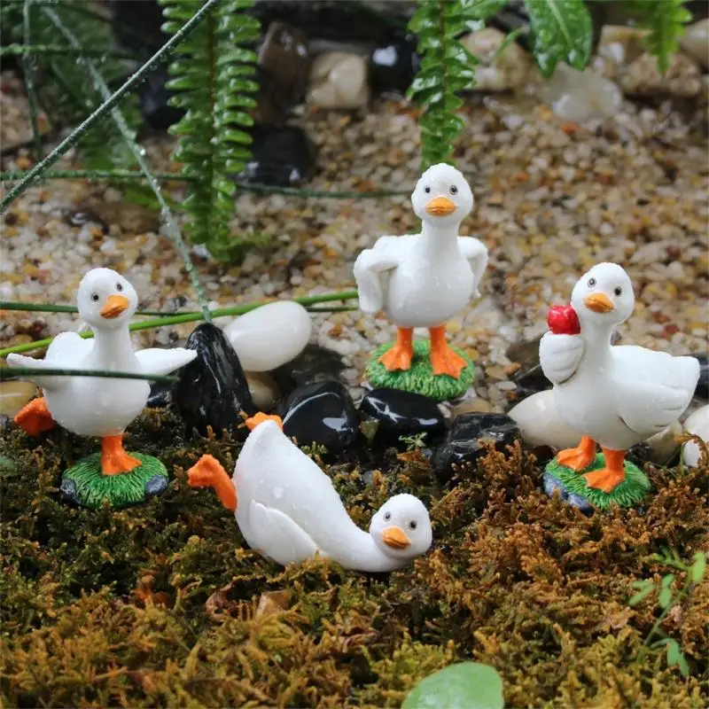 2025 NUEVO 4pcs Modelos resinas pato adornos para amantes los animales Home and Party Decorations