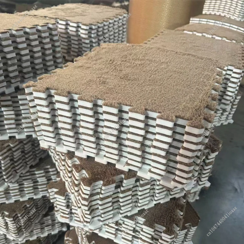 10 Piezas de Alfombra de Espuma Entrelazada de Color Sólido para Invierno, 30x30x1CM, Alfombra de Espuma de Felpa Creativa Tipo Rompecabezas para Decoración del Hogar y Dormitorio