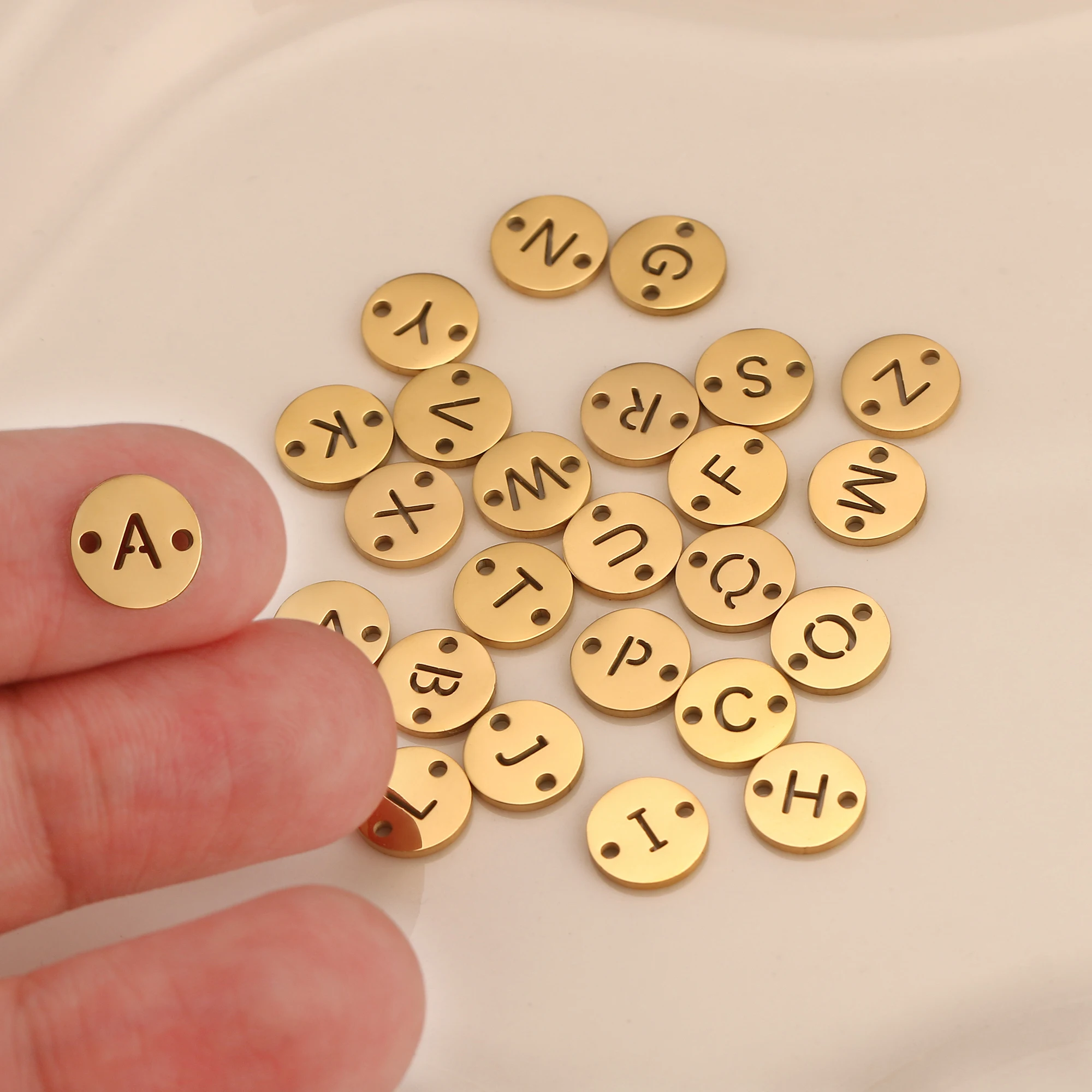 5 Stücke Doppelloch Alphabet Charms Edelstahl A-Z Buchstaben Anhänger Englisch Link Anschlüsse DIY Halskette Armband Schmuck Machen – Detail 4