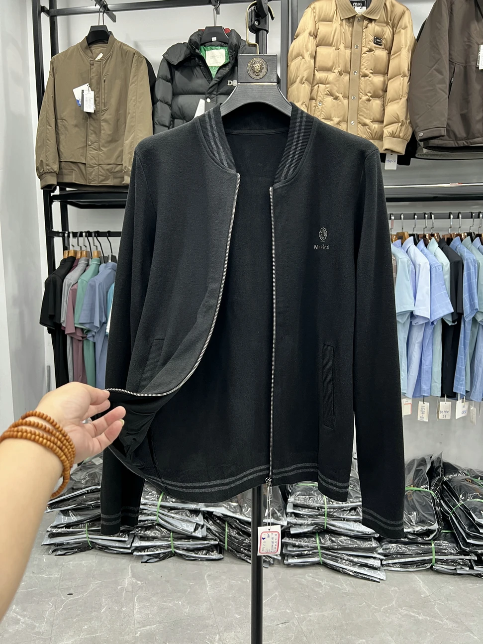 

Вязаный свитер DongJia с воротником-стойкой, молодежный, повседневный, модный, весна-осень, на молнии, дышащий, удобный, из смесового полиэстера