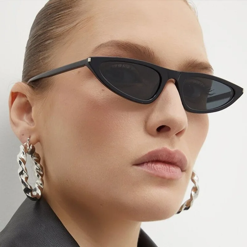 نظارات شمسية بإطار صغير مثلث للحماية من الأشعة فوق البنفسجية للجنسين بتصميم كلاسيكي للحفلات والسفر بتصميم هندسي مستوحى من الطراز
