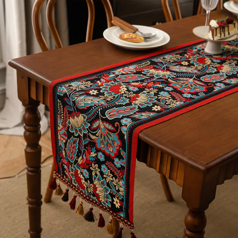 

American Retro Table Runner Color Woven Jacquard Ethnic Style Plant Leaves Tassel Polyester Tablecloth Table Runner Bed End Runn