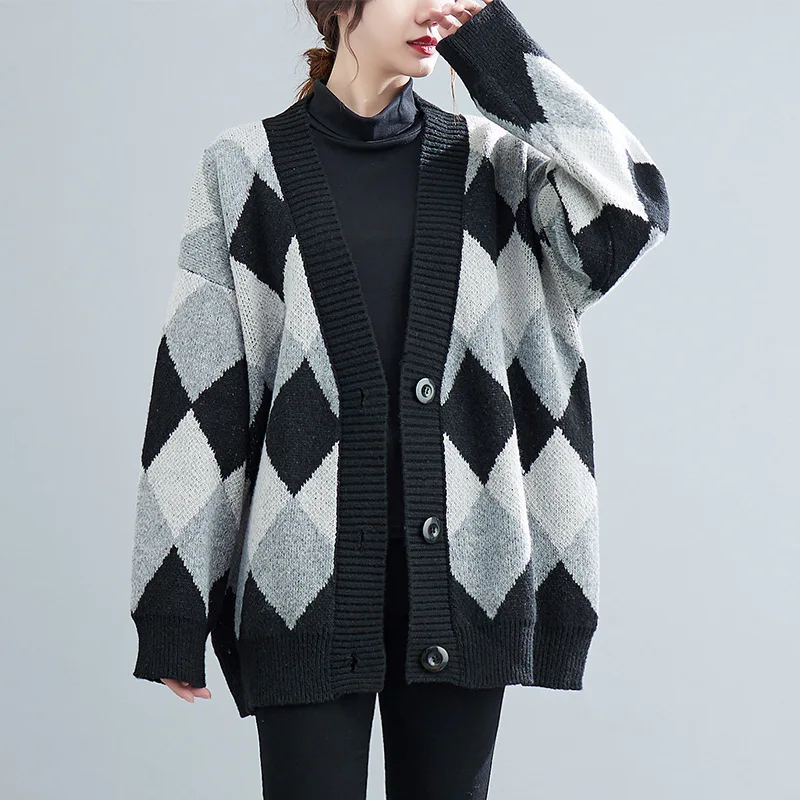 

160Kg Oversized Women's Bust 170 Autumn Loose V-neck Long Sleeve Plaid Sweater Cardigan Black-White 7XL 8XL 9XL 10XL 11XL