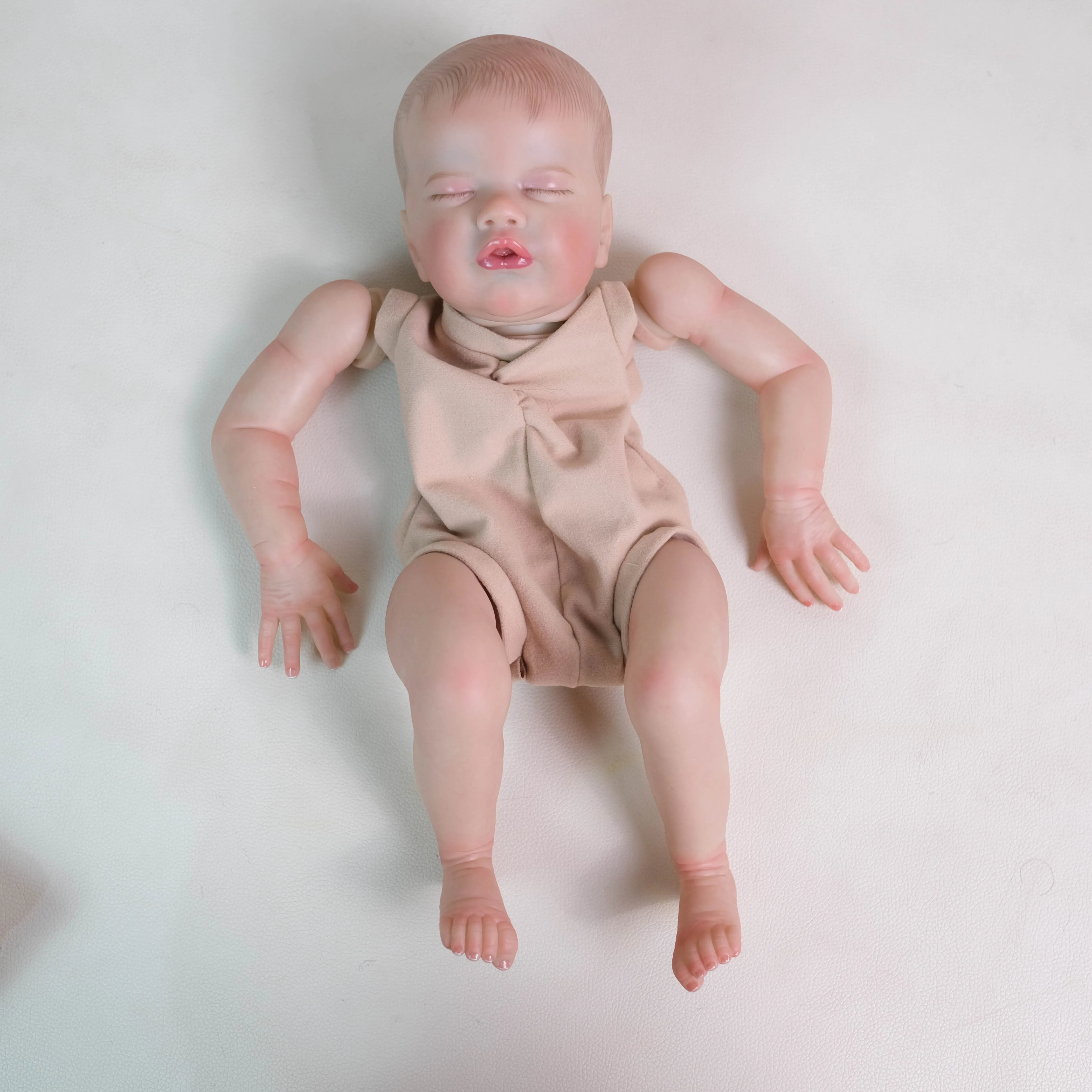 

Новая МОДЕЛЬ 19-дюймовые комплекты Primrose Asleep уже окрашенные, очень реалистичный комплект кукол Reborn, такой же, как на картинке с тканевым корпусом