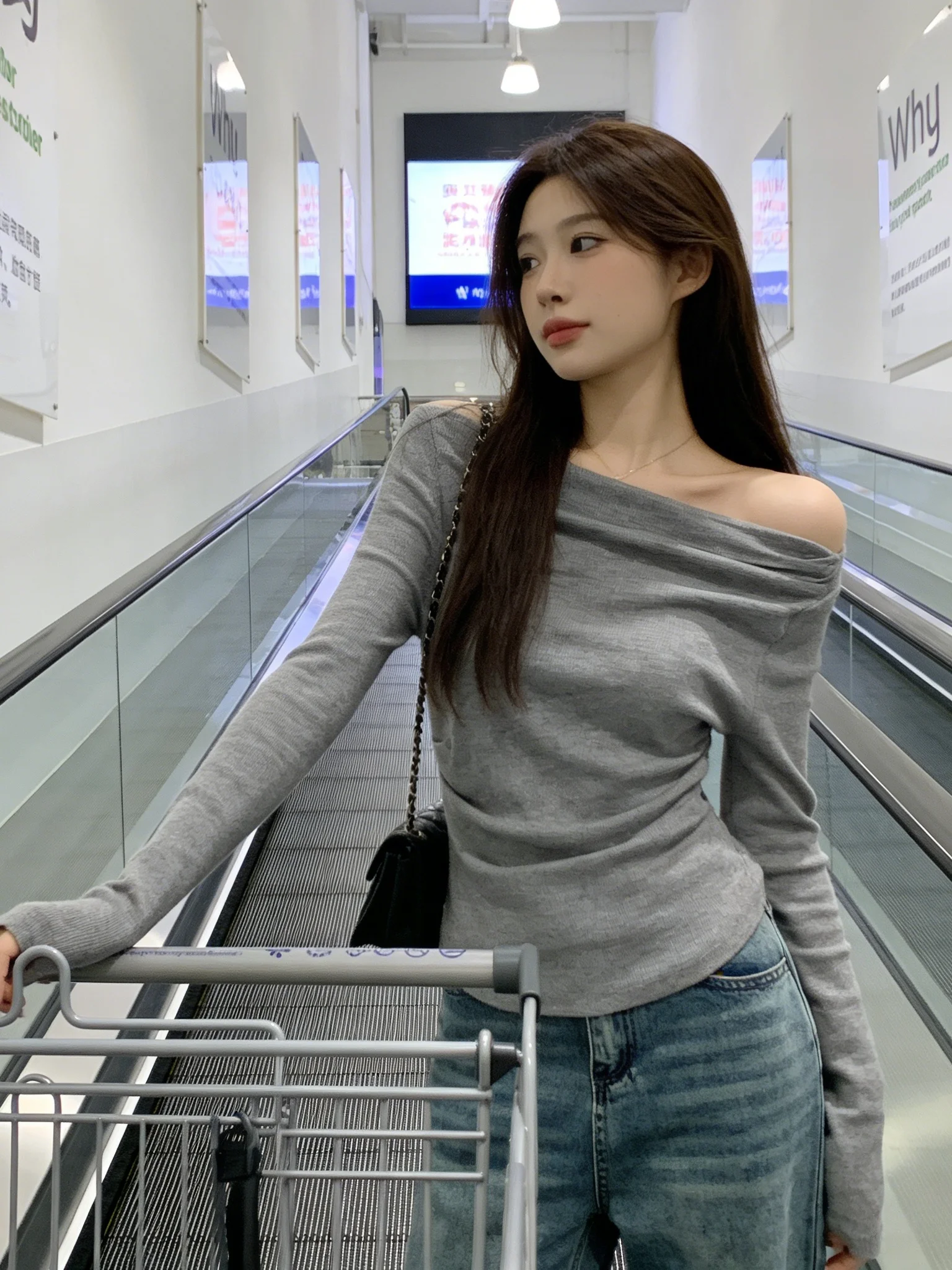 Unique Miu Waist-Cinching Pleated Shoulder Knitwear Women's Fashion Autumn New Style Light Maturity Style Slim Fit Long Sleeve