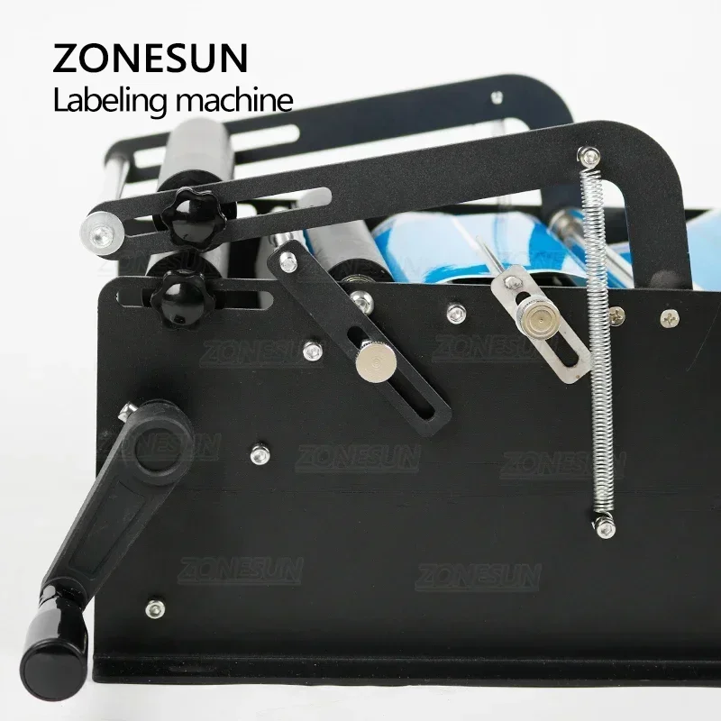 ZONESUN ZS-50W Sleeve Manual Labeling Machine For Mineral Water Plastic Round Bottle Sticker Label