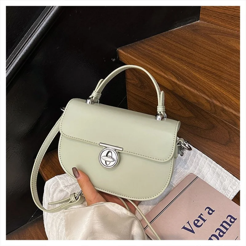Fashionable Ladies Crossbody-Bag Crafted From Wave-Printed Leather Featuring Classic Paris Style And High-End Look​