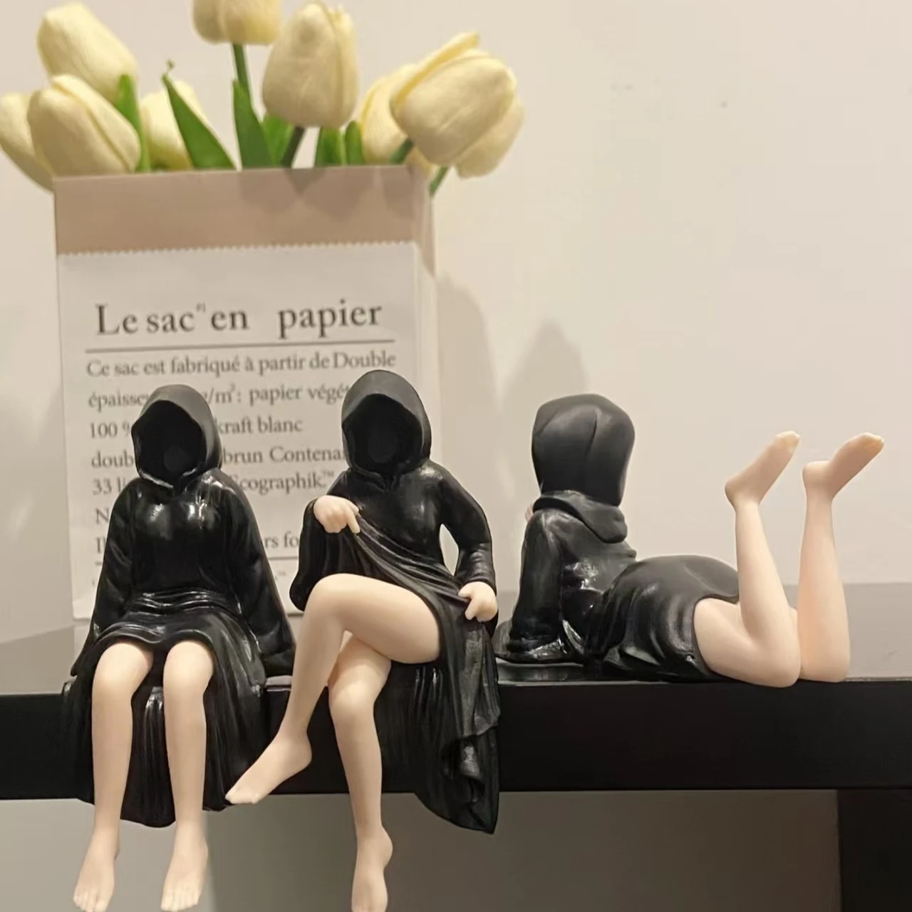 HOT Sexy 3d Mysterious Statue Gothic Black Robe Queen Figure Bookshelf Sculpture Spooky Sitting Statues Desktop Ornaments Gifts