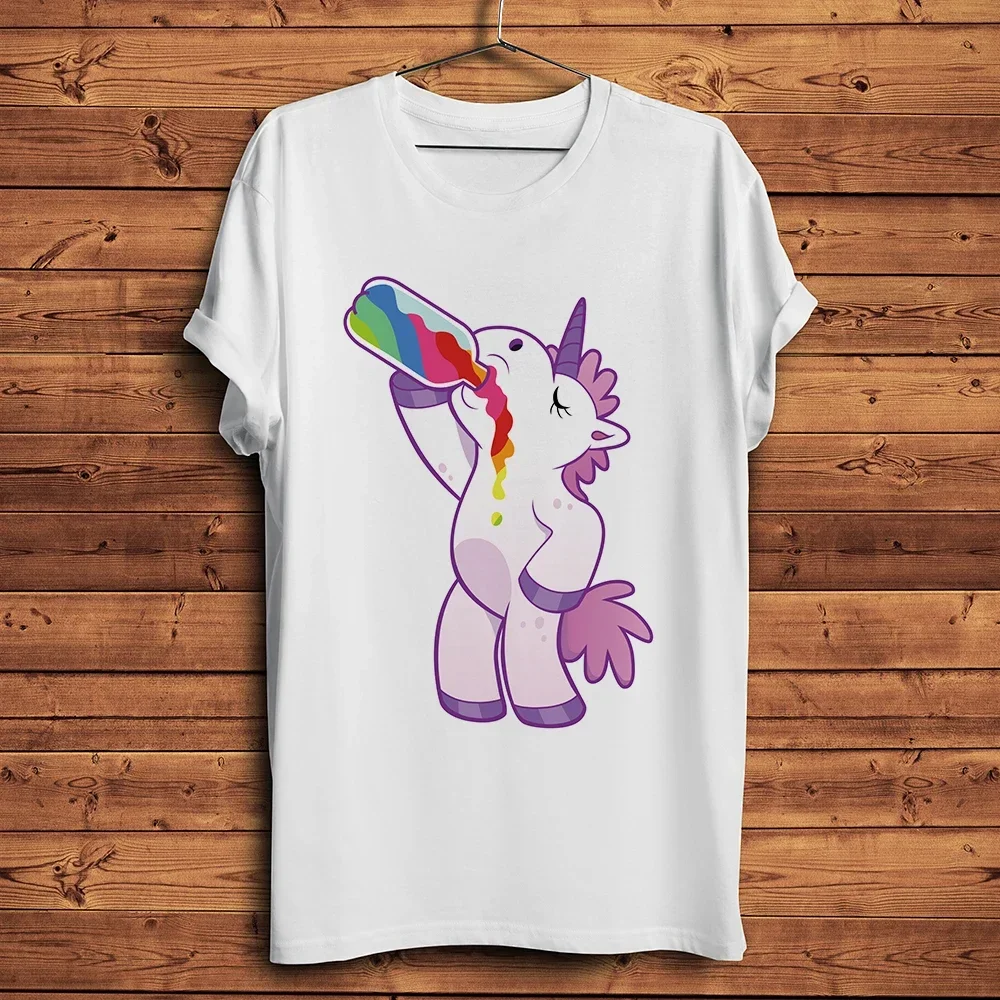 Nachtclub betrunken Punk Einhorn Erbrechen Regenbogen lustige T-Shirt Männer Sommer neue weiße lässige Homme coole Streetwear T-Shirt plus Größe