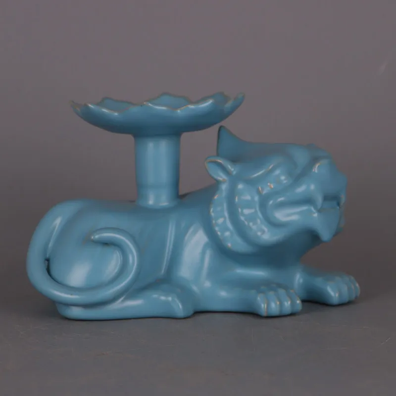Song Dynasty Ru Ware Blue Glaze Lion Oil Lamp Replica Porcelain Home Decor Collectible