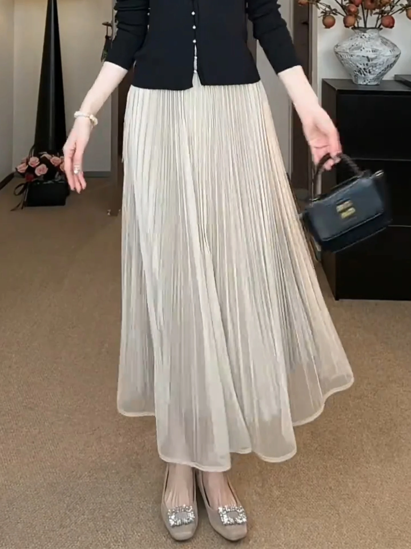 

Elegant High Waist Pleated Skirt Women's Midi A-Line Skirt Spring Summer 2026 New Style Elastic Waist Hiding Hip Slimming