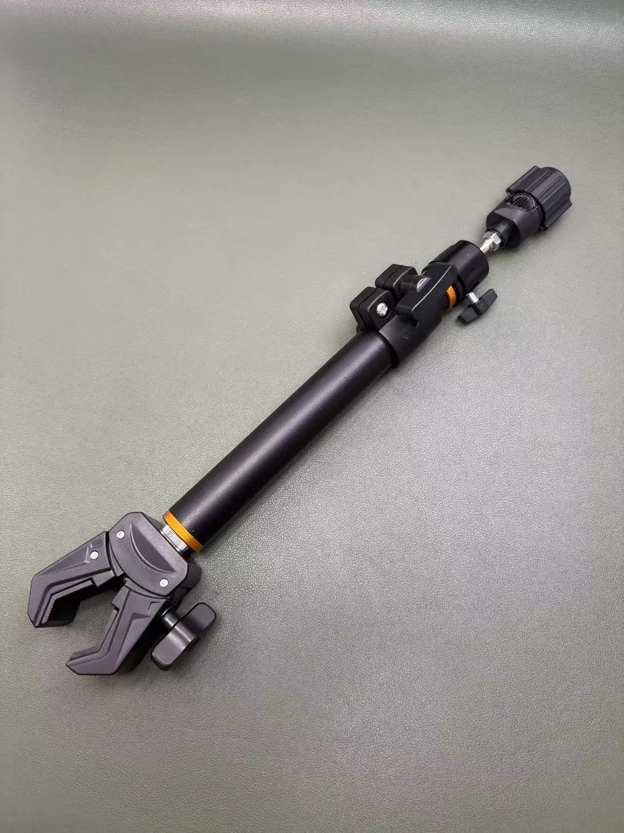 

Thickened Mechanism Selfie Stick Clamp And Telescopic Rod Universal with Tool-Free Clamp for Thin Rods