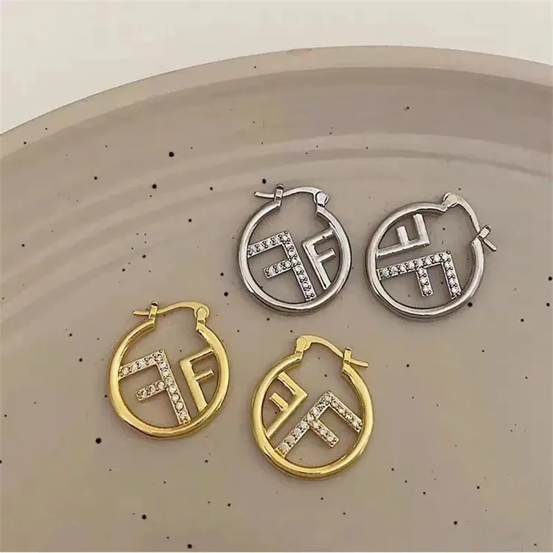 New design, light luxury and fashionable English letter F earrings, high-end and elegant temperament, simple earrings for women