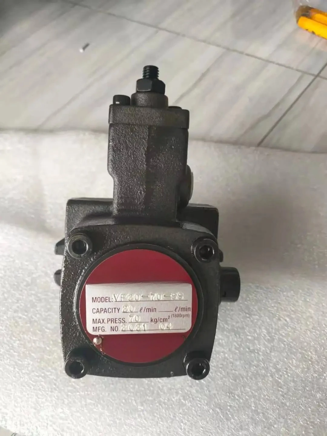 CE VARIABLE VANE PUMP MODEL:VP20-70-5S 20L/MIN 70KG CHEN EA HYDRAULICS MADE IN TAIWAN