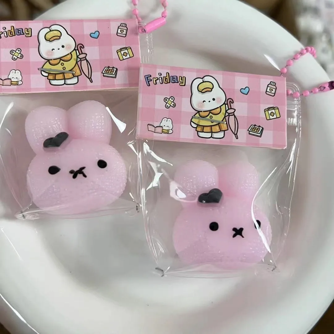 

Милый мультяшный брелок-игрушка в виде головы кролика с маленьким носом, креативный антистрессовый сенсорный сувенир для снятия напряжения.