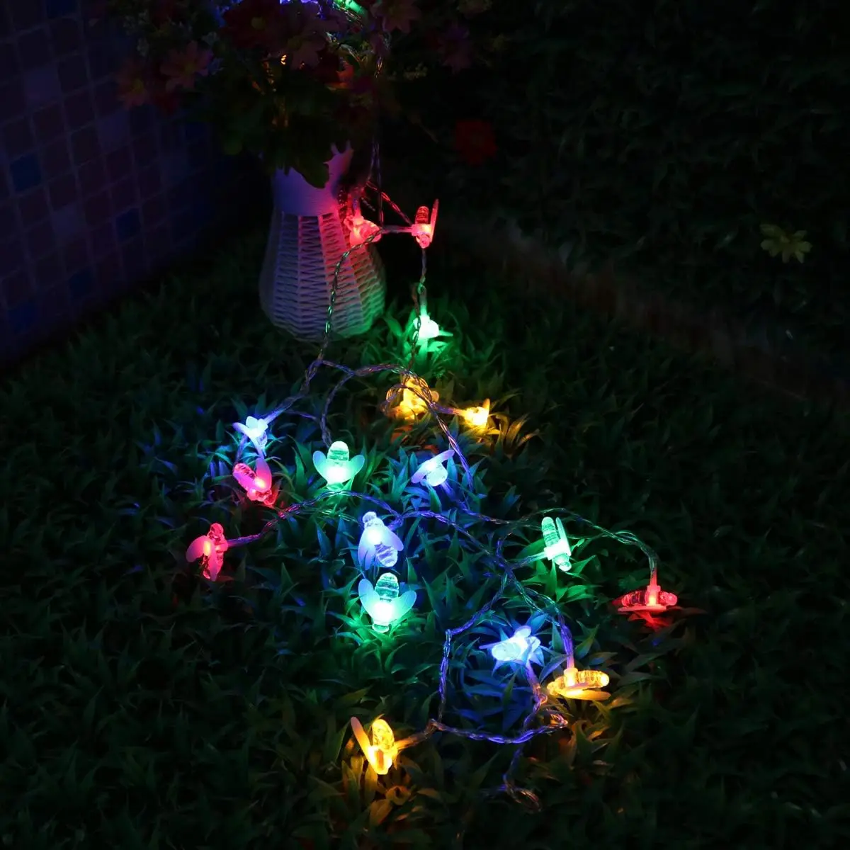 

20 or 50 Solar-Powered Cute Honey Bee LED Fairy String Lights Garden Fence and Patio Christmas Garland Lights with Outdoors