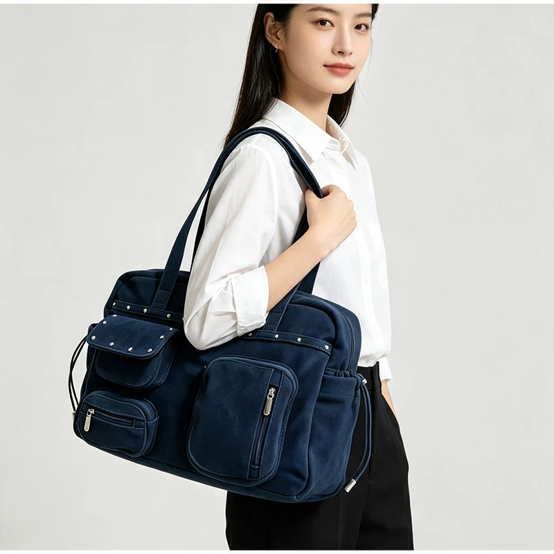 Mehrtaschen-Nietenhandtasche, Großraumige Einfarbige Metallnieten-Tragetasche, Vielseitige Pendler-Reise-Aufbewahrungstasche mit Schulterriemen – Detail 13