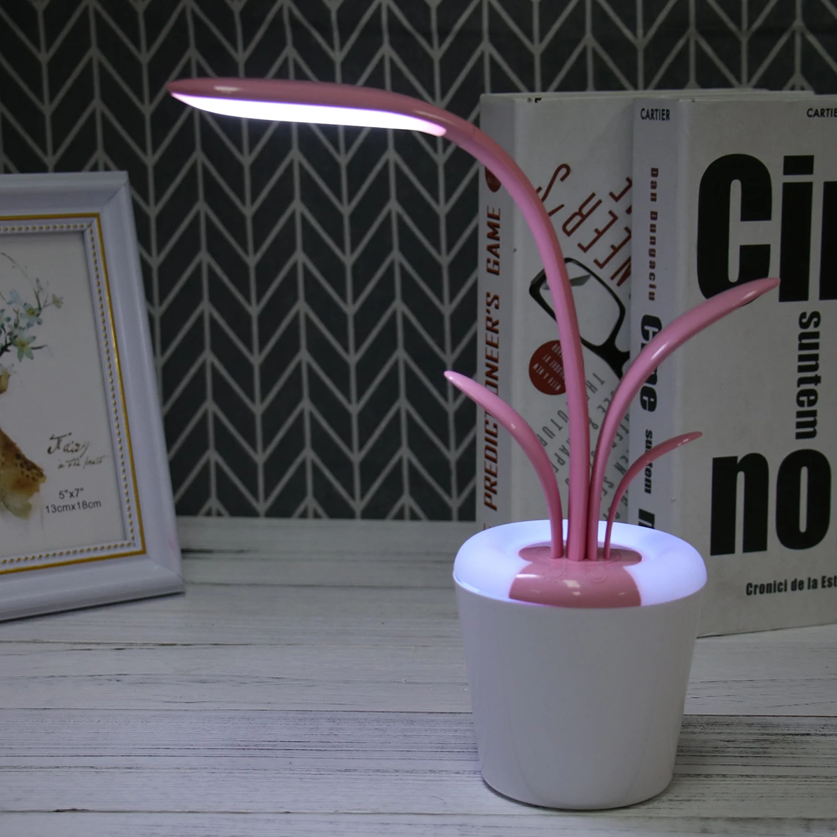 

Eye Protection LED Desk Lamp Dimmable Touch USB Table Light Reading Lamp Office School Lighting Uniform Brightness