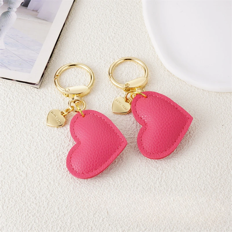 New Handbag Love Metal Heart Shaped Keychain with New Leather and Instagram Pendant Cute Keychain