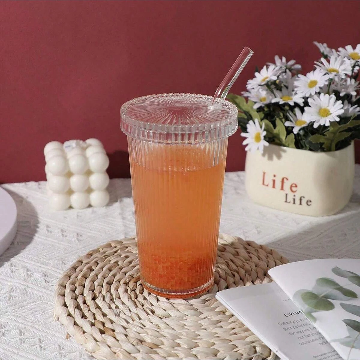 1 Stück transparenter gestreifter Glasbecher, süßer Strohbecher, Retro-Haushaltsglas, geeignet zum Halten von Milchteewasser