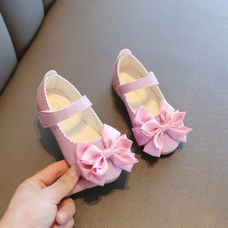 Fashion girls Korean small leather shoes bow elegant girls bright leather princess shoes children outdoor breathable single shoe