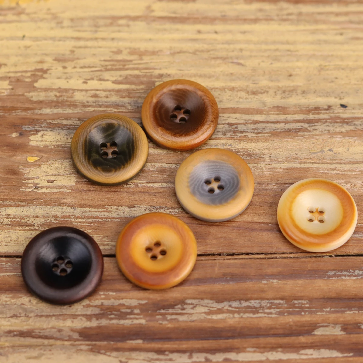 12pcs Scorched Effect Corozo Buttons For Clothing Round Rim 4 Hole Black Green Brown White Coat Sweater Best Selling Buttons