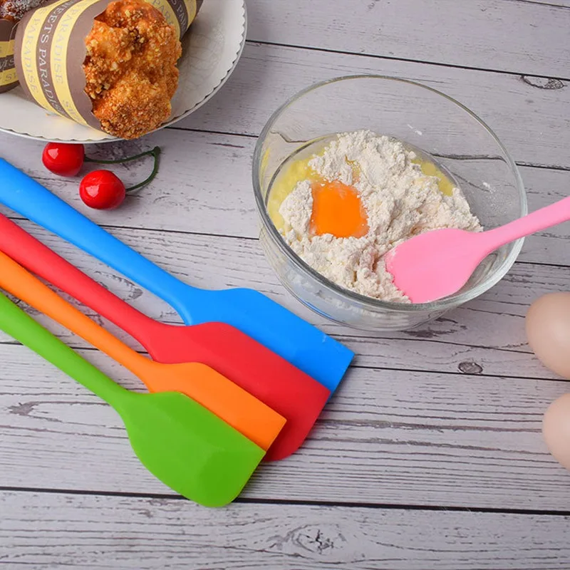 All-in-one Non-Slip Food Grade Soft Silicone Spatula Reusable Cake Baking Butter Cream Scraper Heat Resistant Baking Tools